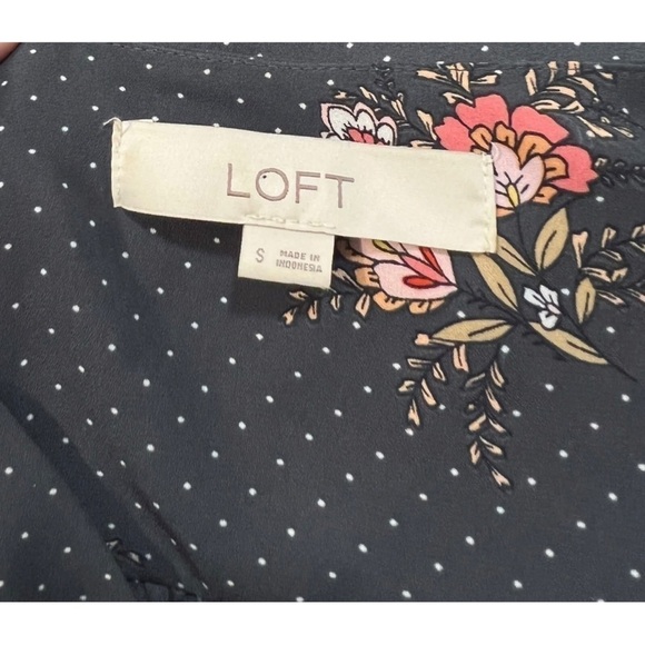 LOFT Sz S Gray Pink Floral Print Polka Dot Peasant Blouse Top Womens - Picture 5 of 6